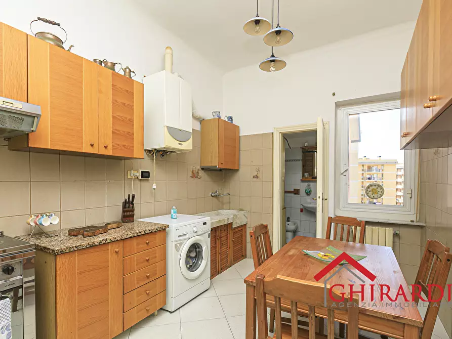 Immagine 14 di Trilocale in vendita  in Via Pier Domenico da Bissone 4 a Genova