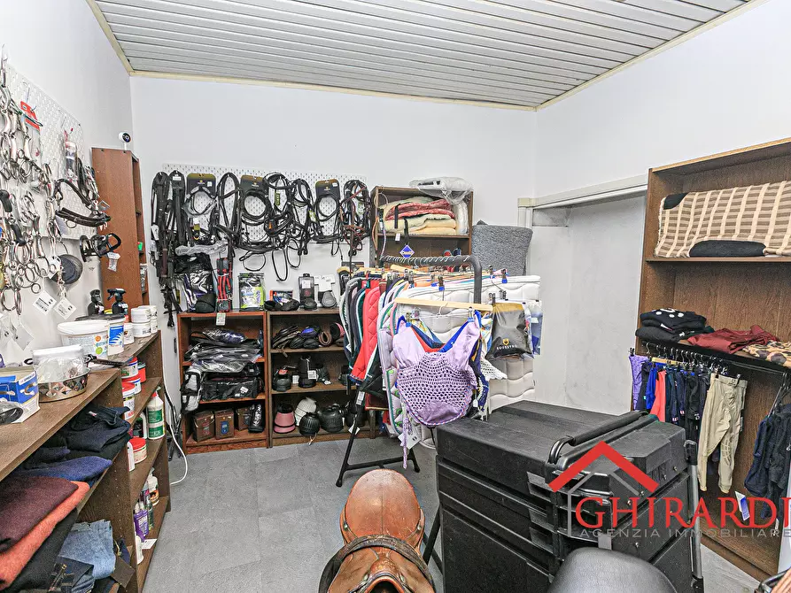 Immagine 19 di Attività commerciale in vendita  in VICO CAMPETTO 3/5 R a Genova