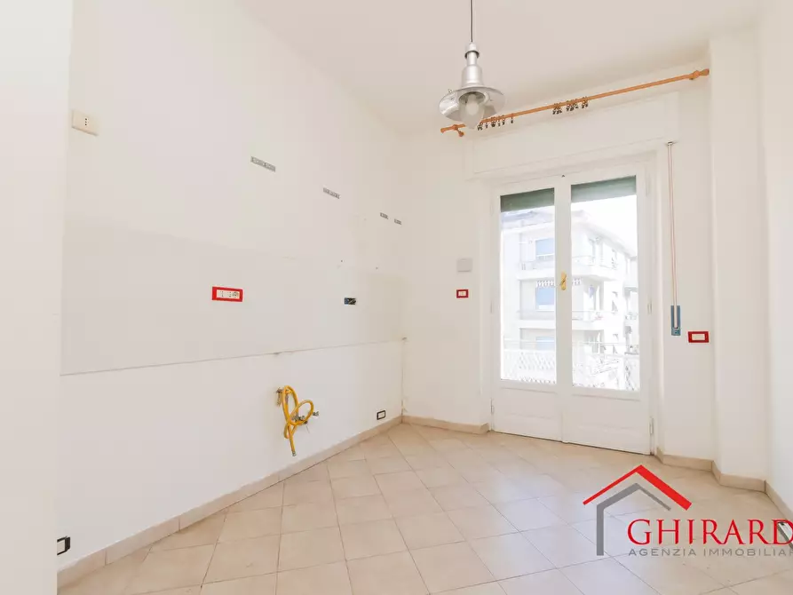 Immagine 8 di Trilocale in vendita  in VIA MOLFINO 7 a Genova