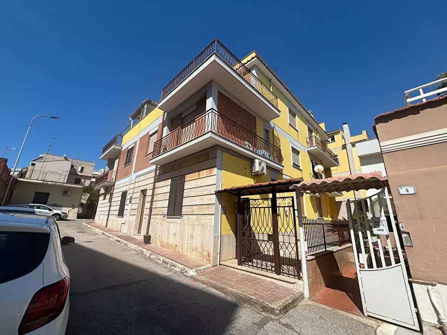 Immagine 1 di Trilocale in vendita  in Via Monteverde 6 a Nettuno