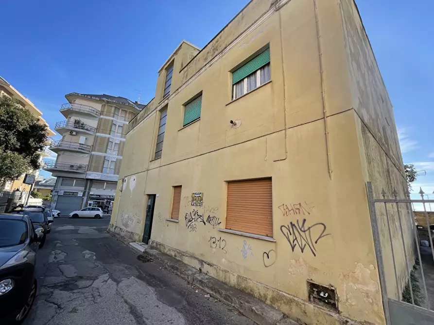 Immagine 16 di Trilocale in vendita  in Via della Liberazione 45 a Nettuno