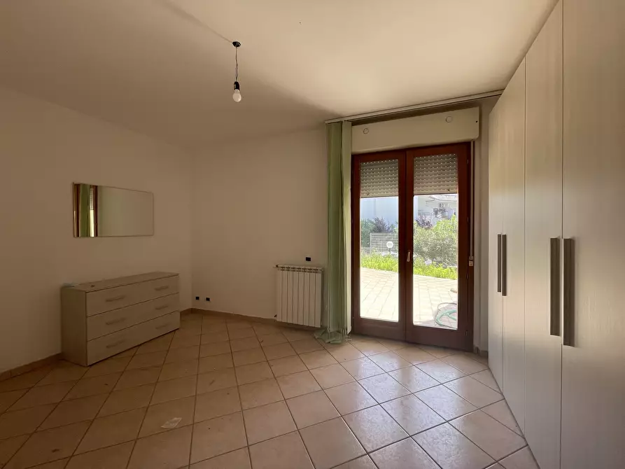 Immagine 15 di Trilocale in vendita  in Via del Parco 3 a Nettuno