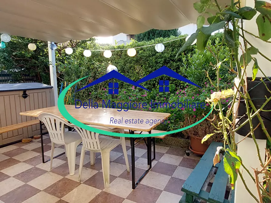 Immagine 4 di Appartamento in vendita  in via delle abetelle a Livorno