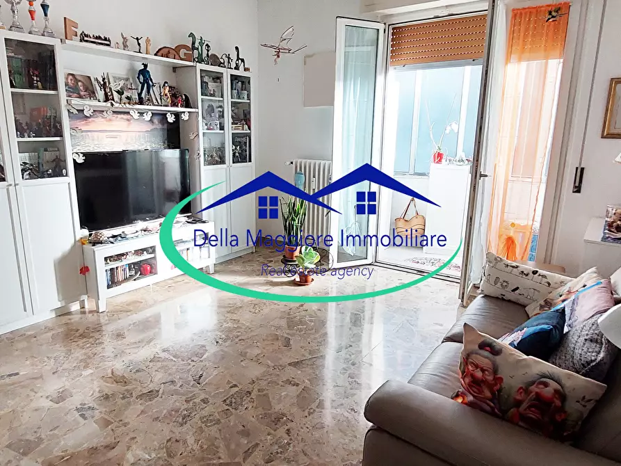 Immagine 9 di Appartamento in vendita  in via delle abetelle a Livorno