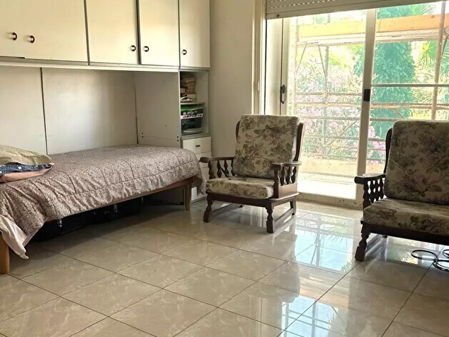 Immagine 13 di Pentalocale in vendita  a Livorno