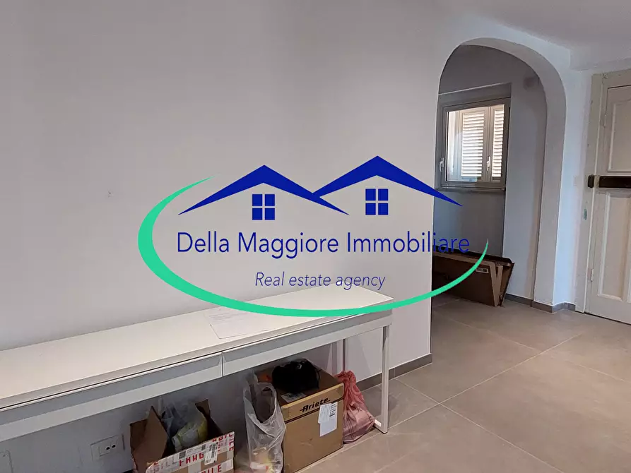 Immagine 17 di Villa in vendita  a Livorno