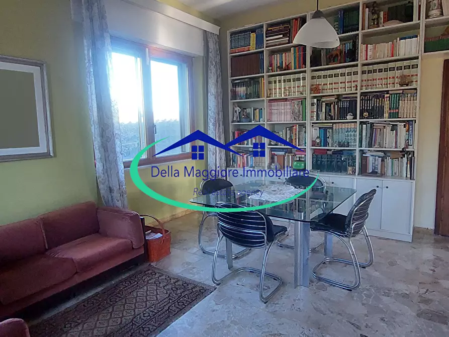 Immagine 9 di Villa in vendita  in via di montenero a Livorno