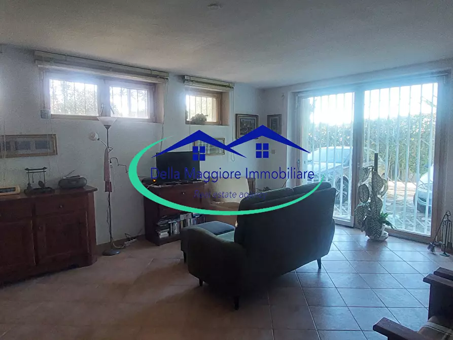 Immagine 28 di Villa in vendita  in via di montenero a Livorno