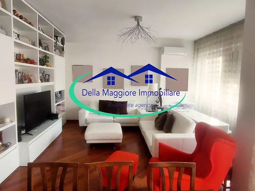 Immagine 7 di Appartamento in vendita  in Via Montebello a Livorno