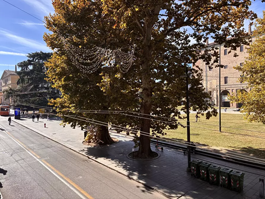 Immagine 14 di Ufficio in affitto  a Parma