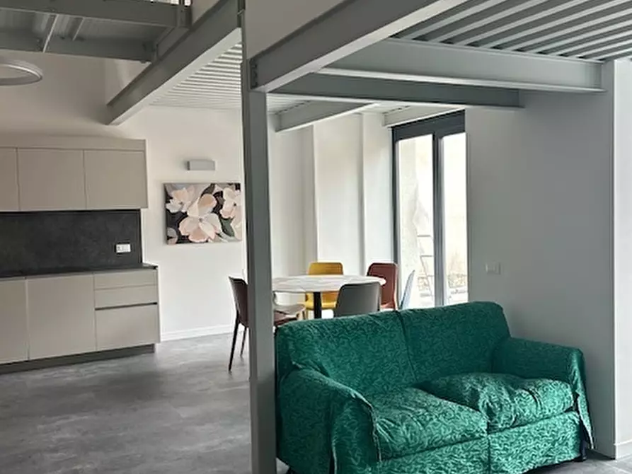 Immagine 1 di Stanza singola in affitto  in Via Roggiagrande 14/1 a Trento