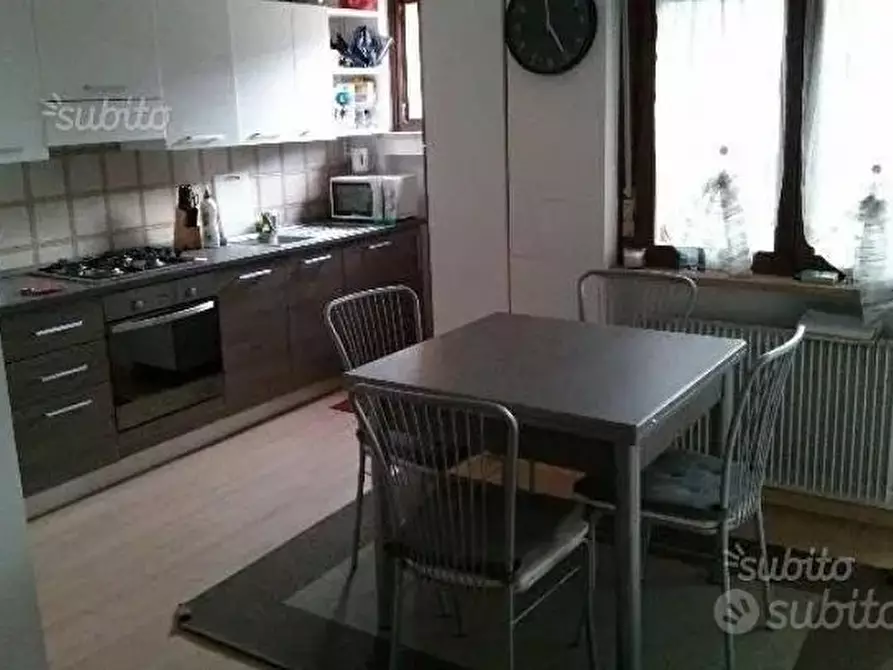 Immagine 1 di Trilocale in affitto  a Trento