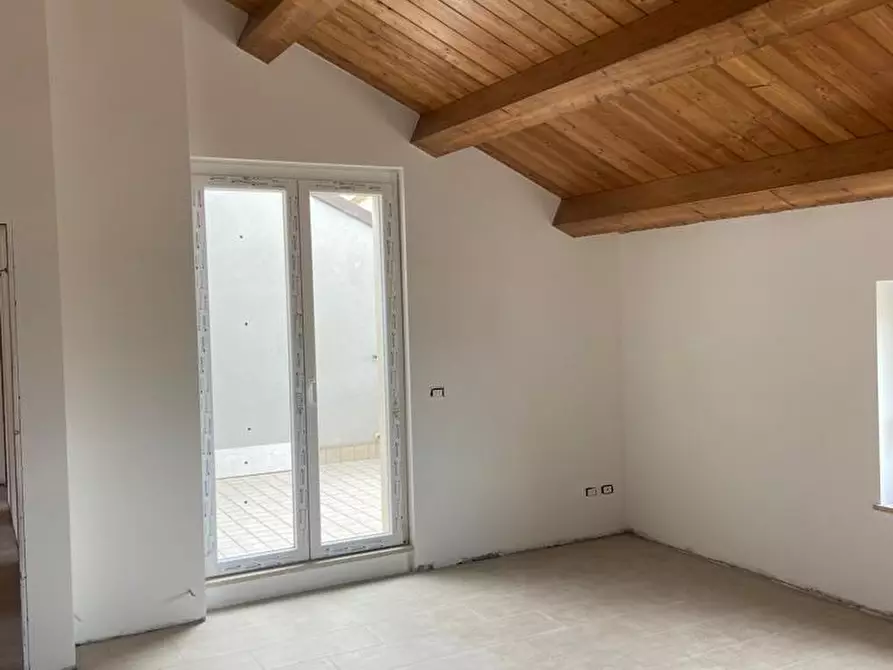 Immagine 1 di Bilocale in affitto  in via roncisvalle a Osimo