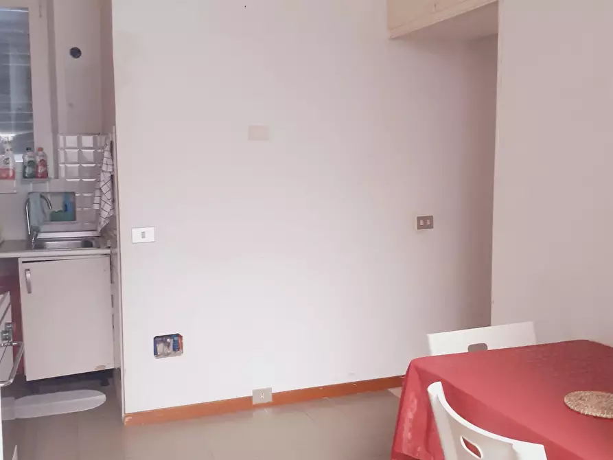 Immagine 28 di Trilocale in vendita  in Via Villarey a Ancona