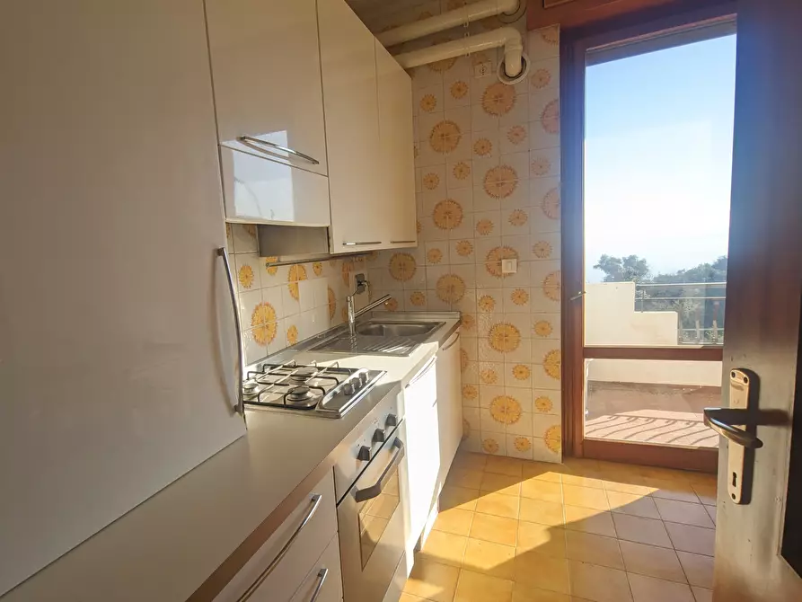 Immagine 5 di Trilocale in vendita  in Via Padre Semeria 522 a San Remo