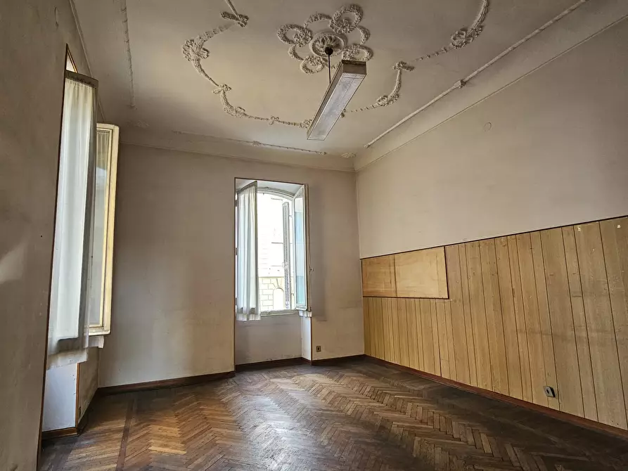 Immagine 15 di Pentalocale in vendita  in Via Garibaldi 97 a San Remo