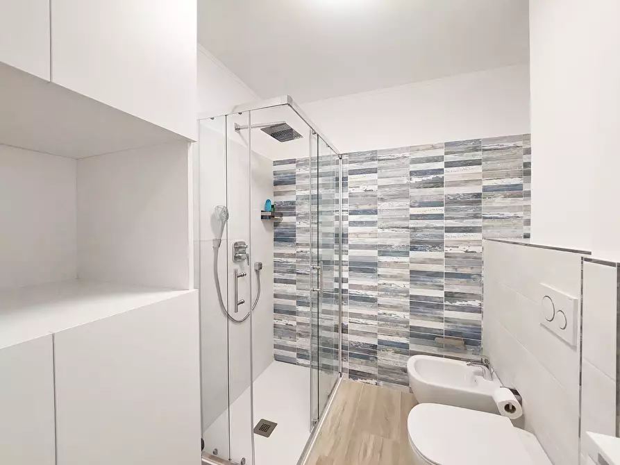 Immagine 17 di Bilocale in affitto  in Via San Francesco 37 a San Remo