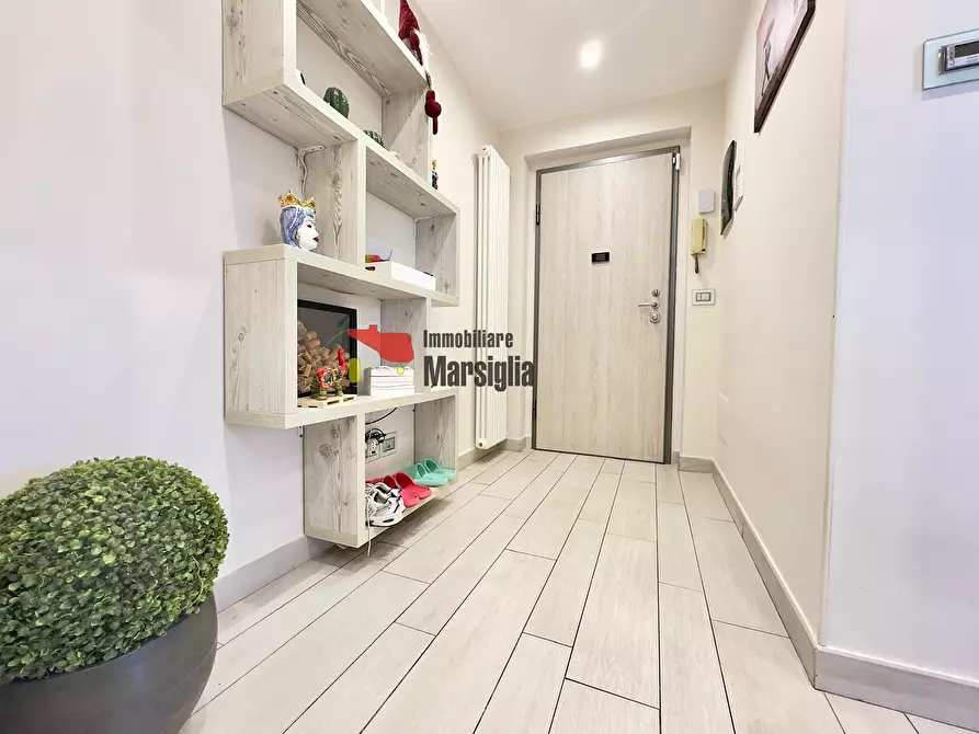 Immagine 44 di Pentalocale in vendita  in Corso Guglielmo Marconi 150 a San Remo