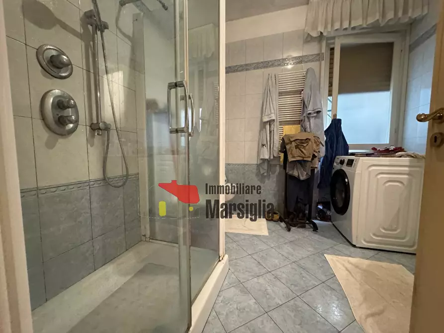 Immagine 15 di Quadrilocale in vendita  in Corso Felice Cavallotti 340 a San Remo