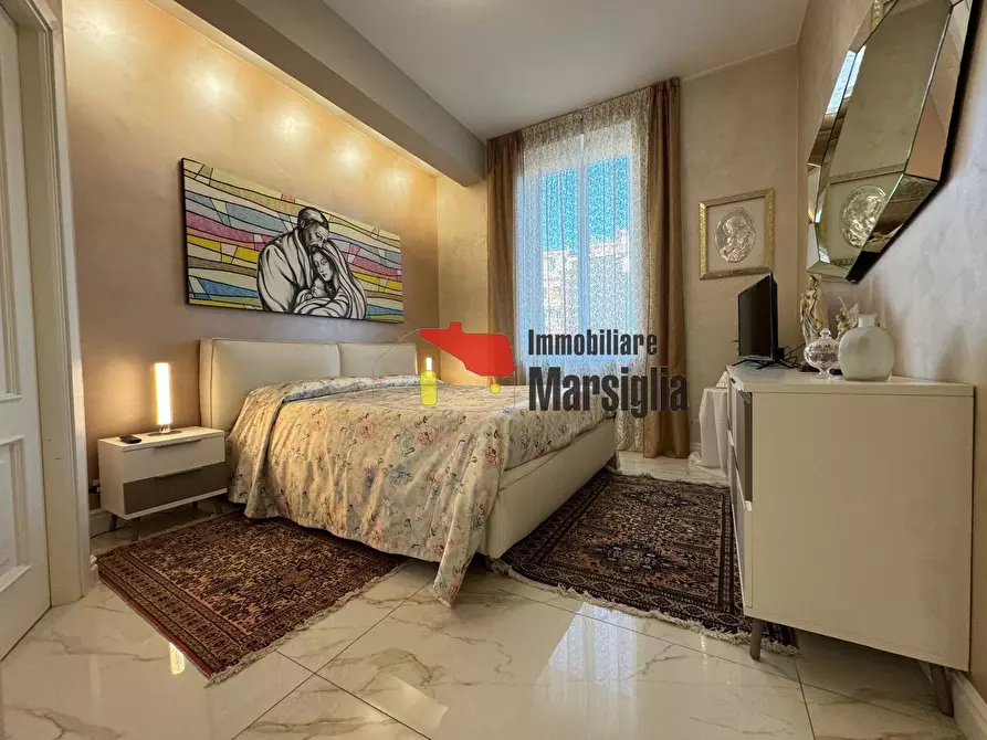 Immagine 11 di Trilocale in vendita  in Corso Giuseppe Garibaldi 100 a San Remo