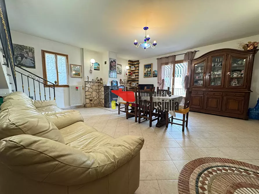 Immagine 17 di Villa in vendita  in Via Monsignore Tornatore a Dolceacqua