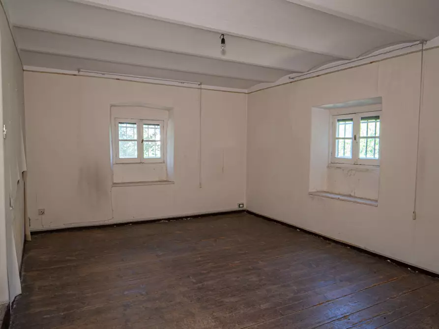 Immagine 14 di Villa in vendita  in Via Romana della Castagna a Genova