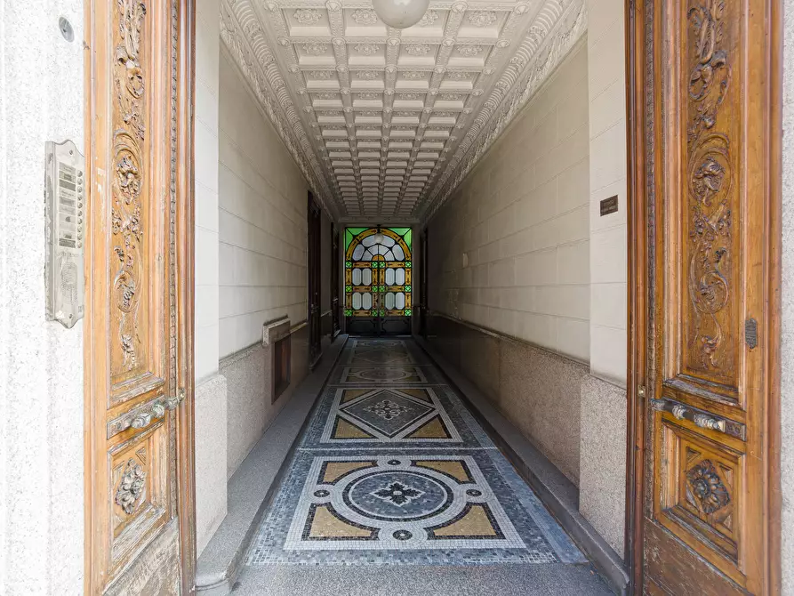 Immagine 32 di Ufficio in vendita  in Corso Re Umberto a Torino