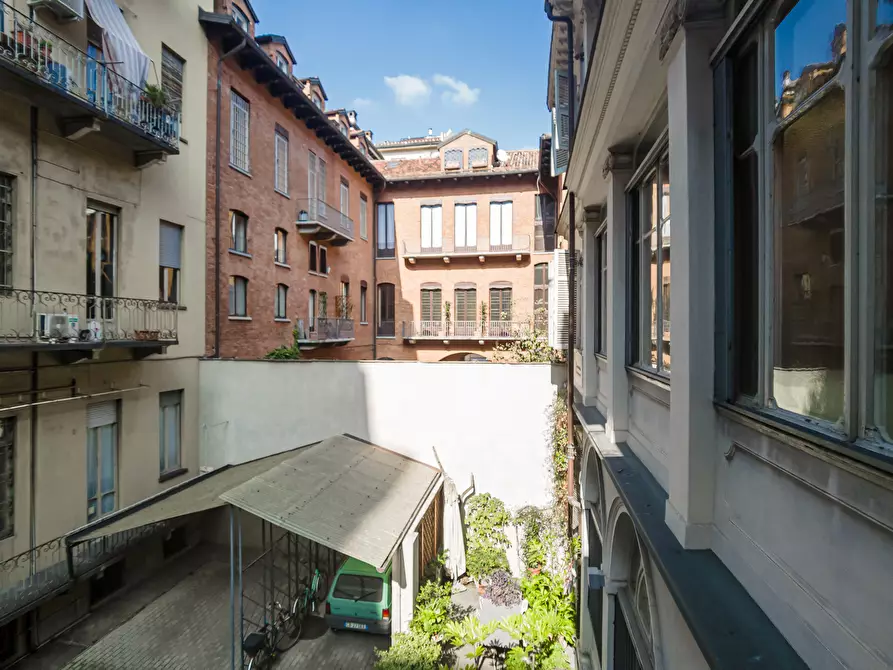 Immagine 22 di Ufficio in vendita  in Corso Re Umberto a Torino