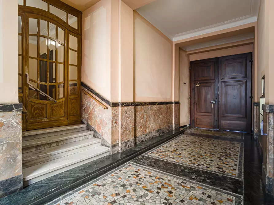 Immagine 3 di Bilocale in vendita  in Via Moretta 29 a Torino