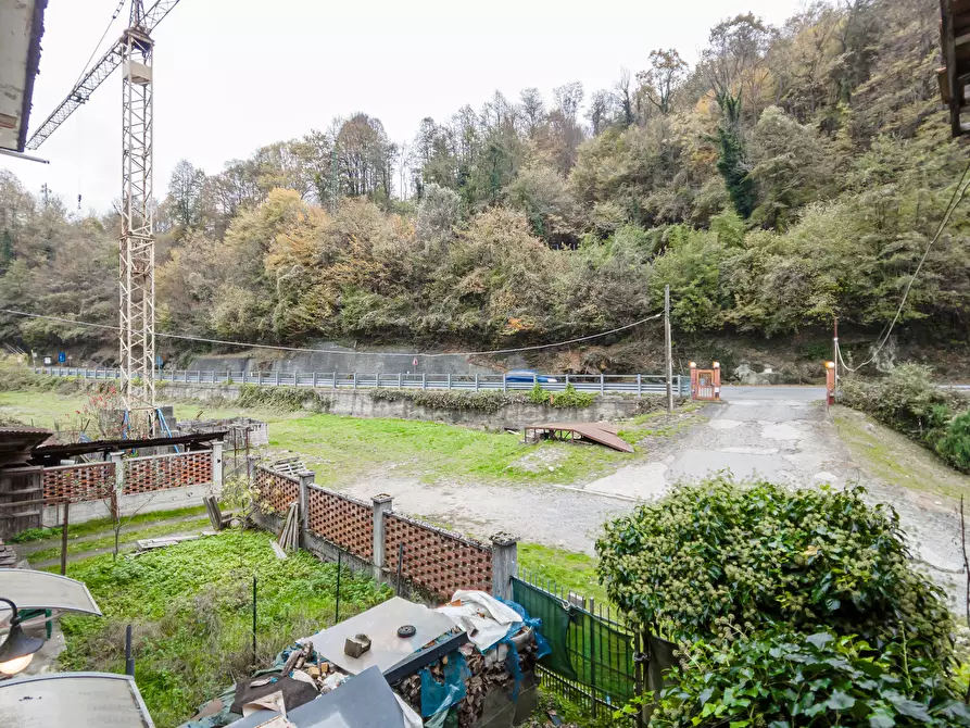 Immagine 5 di Palazzo in vendita  in Via Losa a Pessinetto
