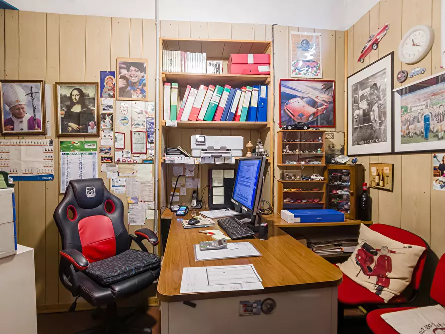 Immagine 14 di Laboratorio in vendita  in Via Magenta a Torino