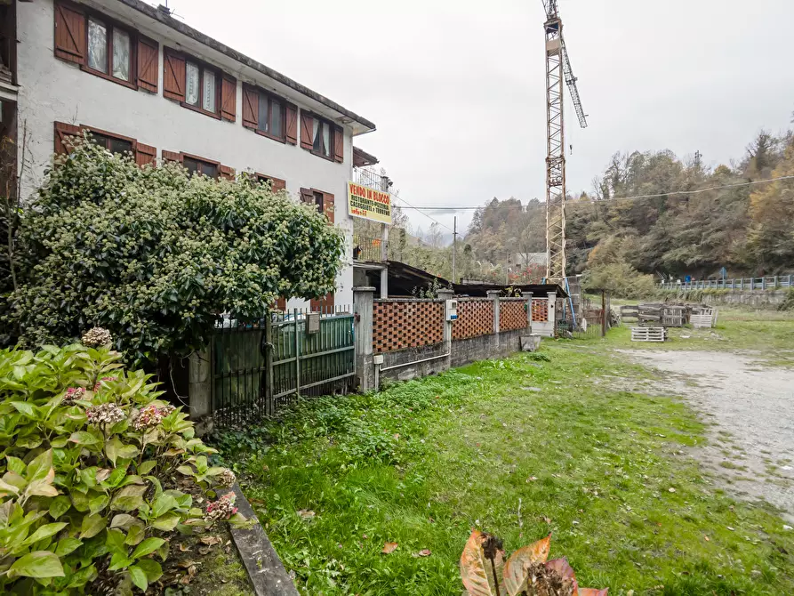 Immagine 22 di Palazzo in vendita  in Via Losa a Pessinetto