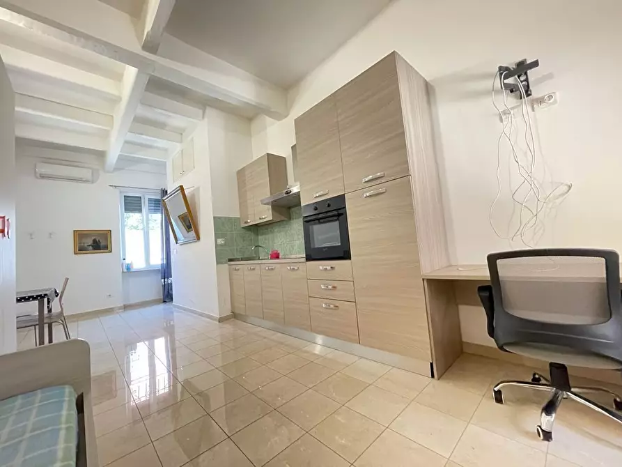 Immagine 11 di Palazzo in vendita  a Torino