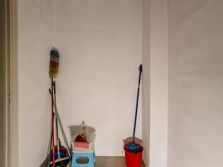 Immagine 34 di Quadrilocale in vendita  in Via Fratelli Carando a Torino