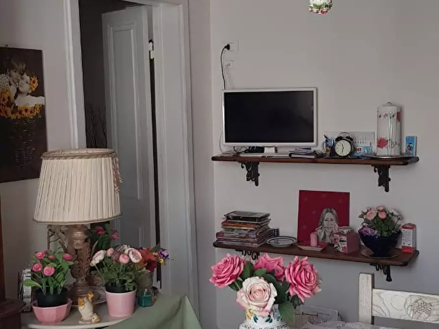 Immagine 11 di Porzione di casa in vendita  a Livorno