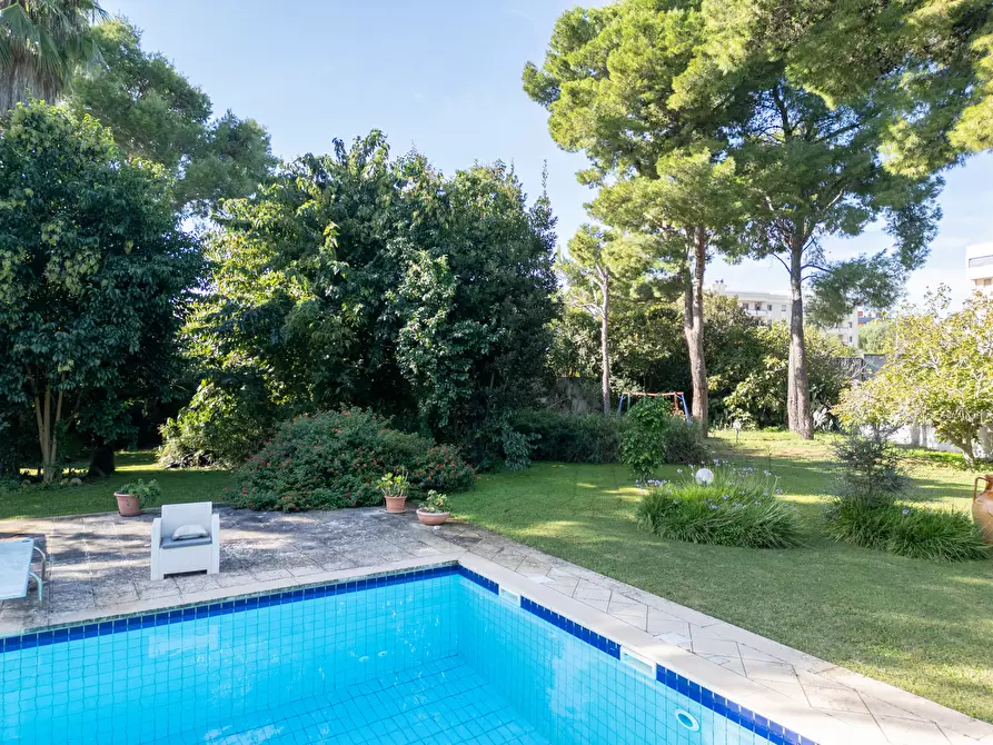 Immagine 11 di Villa in vendita  in Via Venosa 5 a Lecce