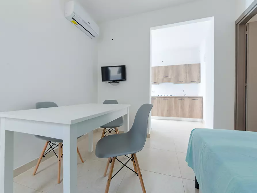 Immagine 17 di Pentalocale in vendita  in Via Giovanni Battista Tiepolo 53 a Ugento