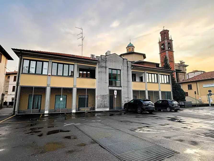 Immagine 2 di Ufficio in vendita  in Via Vittorio Emanuele II 8 a Olgiate Comasco