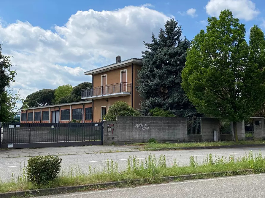 Immagine 18 di Attività artigianale in vendita  in Viale dell'Unione Europea 36 a Gallarate