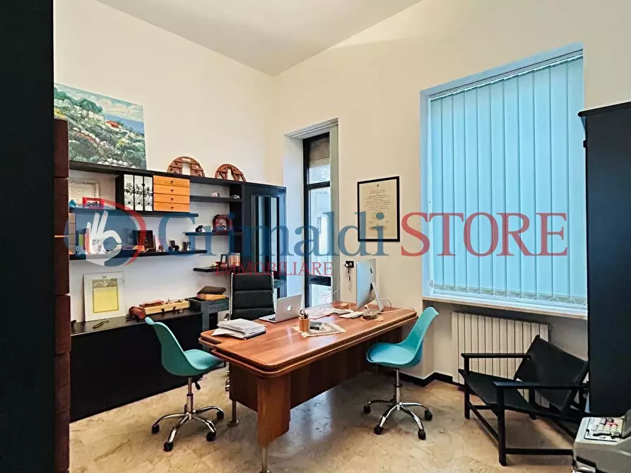 Immagine 14 di Trilocale in vendita  in Viale Japigia 27 a Lecce