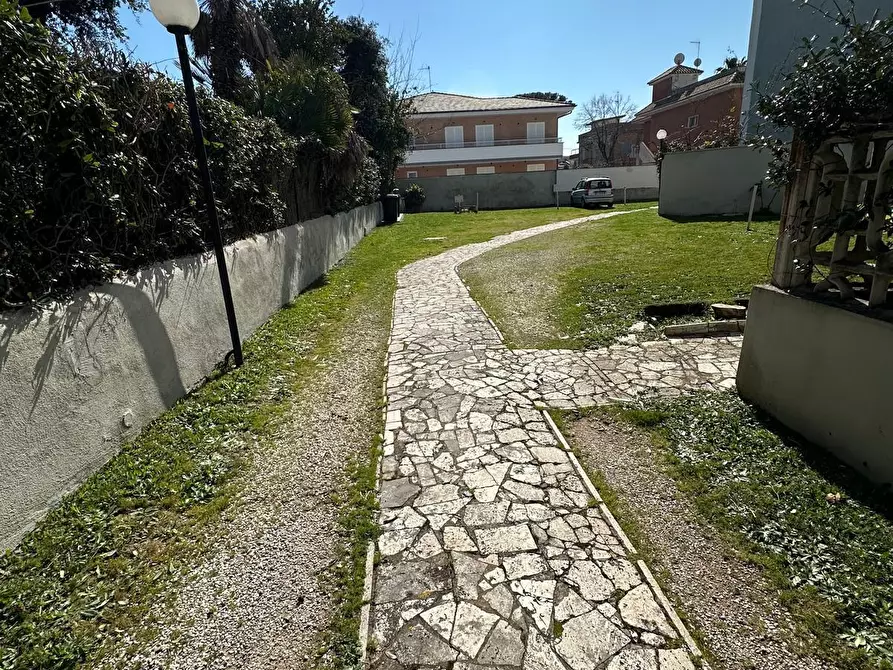 Immagine 22 di Quadrilocale in affitto  in Via Arcobaleno 33 a Anzio