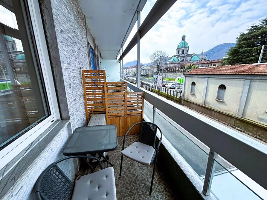 Immagine 1 di Appartamento in affitto  in Via Alessandro Manzoni 12 a Como