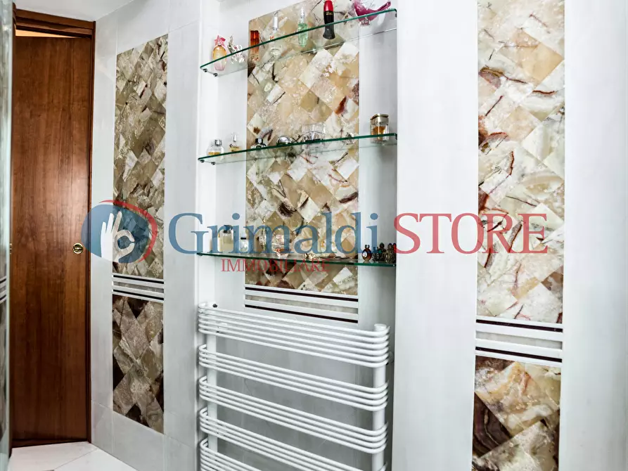 Immagine 48 di Villa in vendita  a Grottaglie