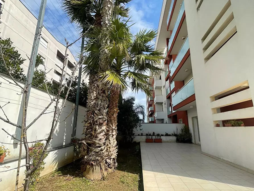 Immagine 33 di Trilocale in vendita  in Via Potenza 19/F a Lecce