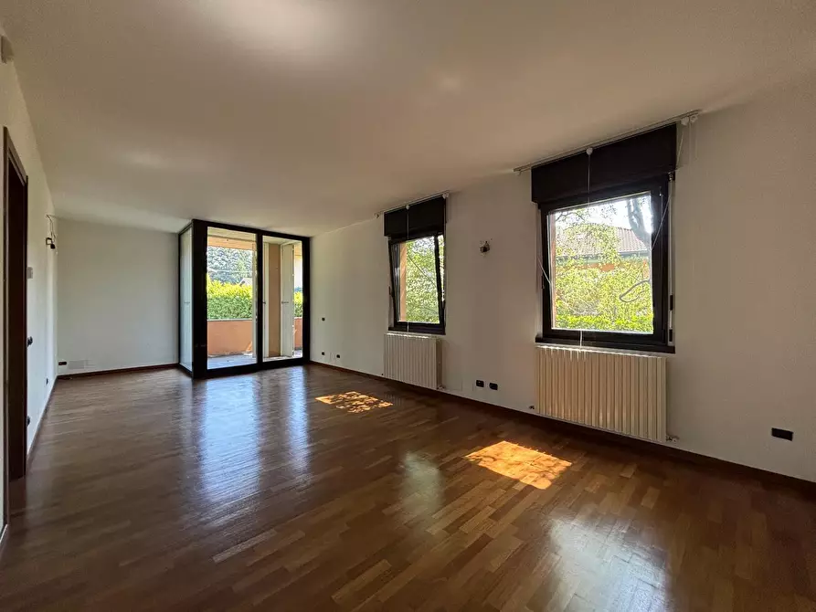 Immagine 4 di Trilocale in vendita  a Como
