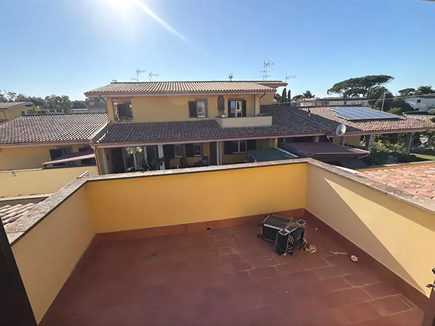 Immagine 15 di Casa indipendente in vendita  in Viale Roma 210 a Anzio