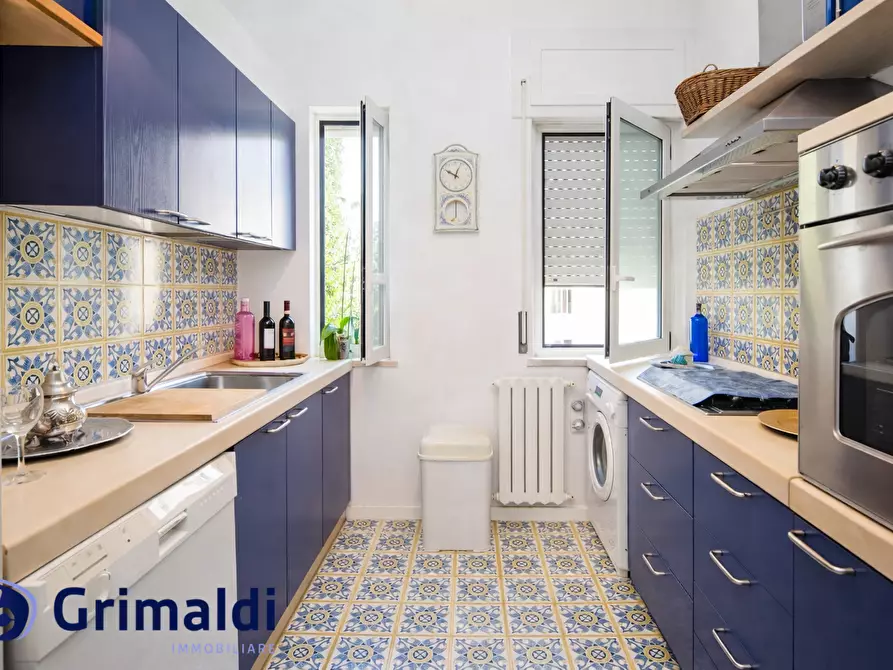 Immagine 11 di Appartamento in vendita  in Via Privata del Parco Comola Ricci a Napoli