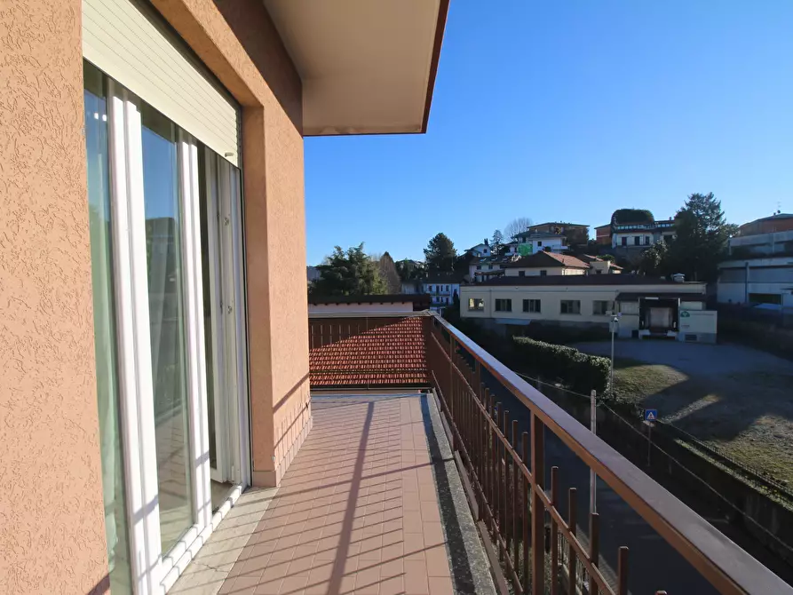 Immagine 17 di Trilocale in vendita  a Grandate