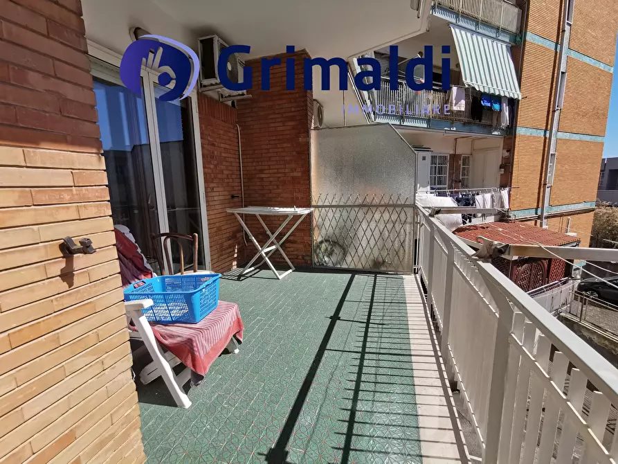 Immagine 7 di Quadrilocale in vendita  in Via Nicola Fasano 5 a Pozzuoli