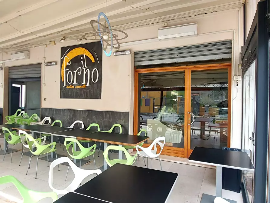 Immagine 4 di Locale commerciale in vendita  in Viale Porta Pia 5 a Brindisi